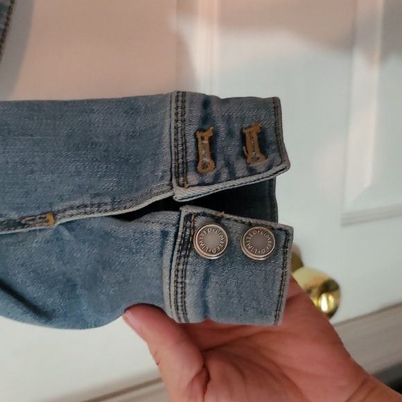 WEEKEND SALE Limited Womens Jean jacket Xsmall - Picture 4 of 8
